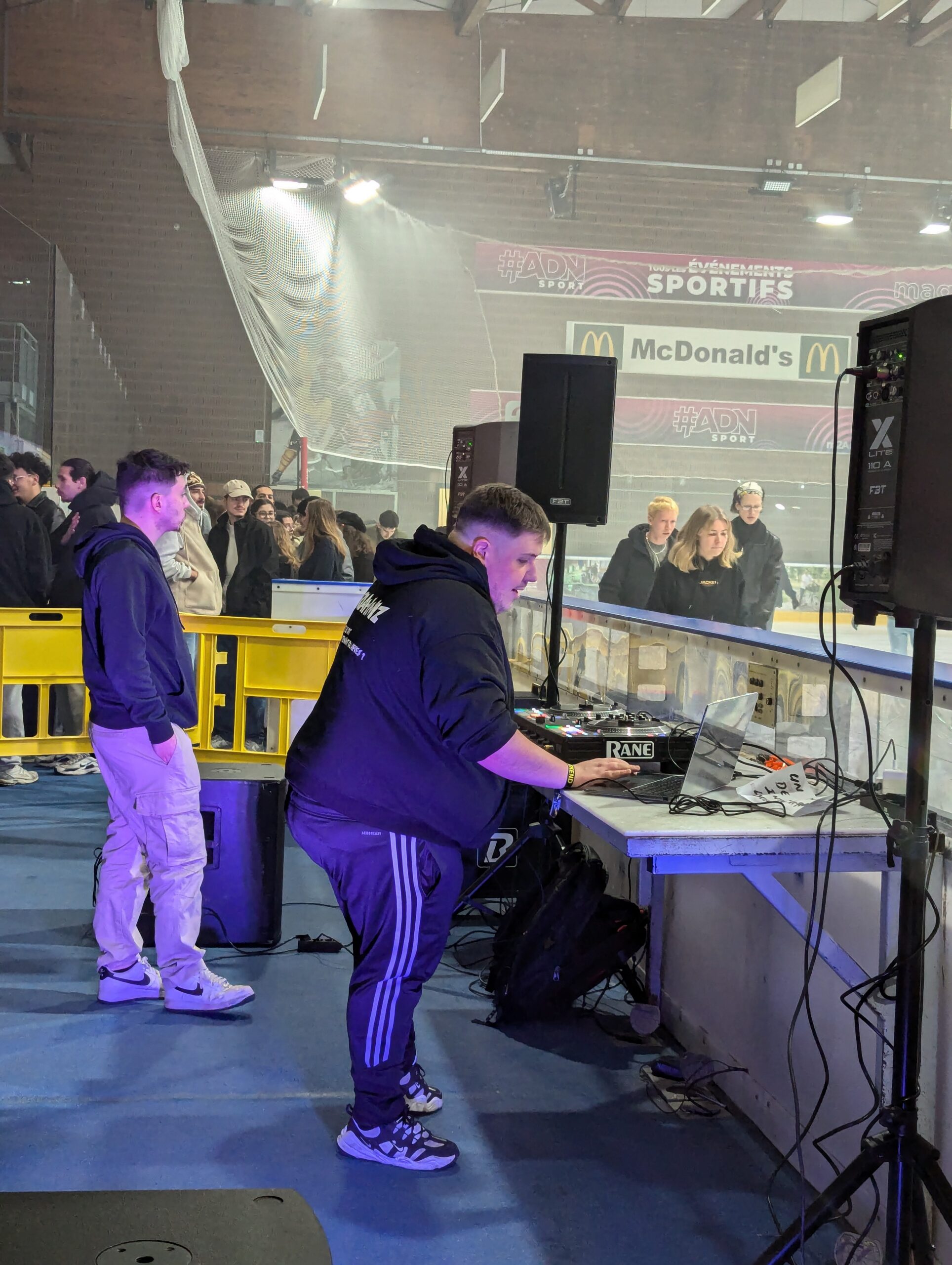 DJ ET GUISSET